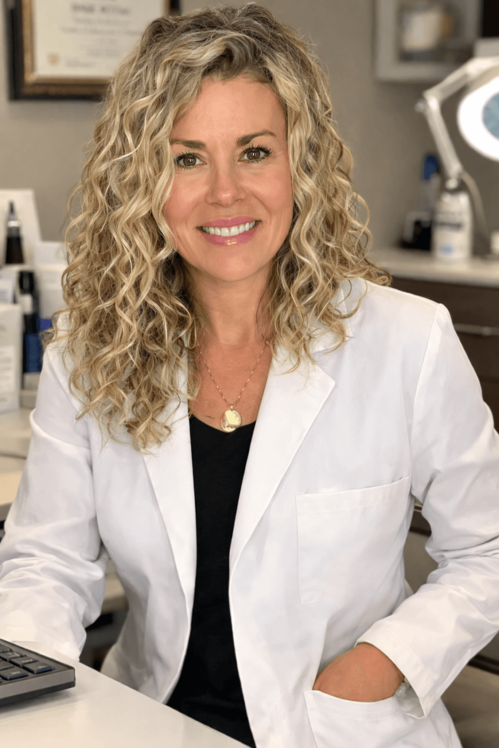 Holly Mansur, FNP-C — Menopause Specialist